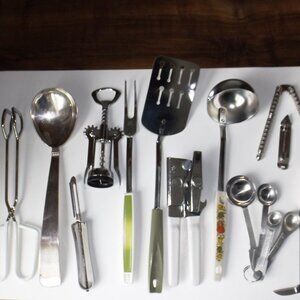 Vintage kitchen tools (#EV1616)